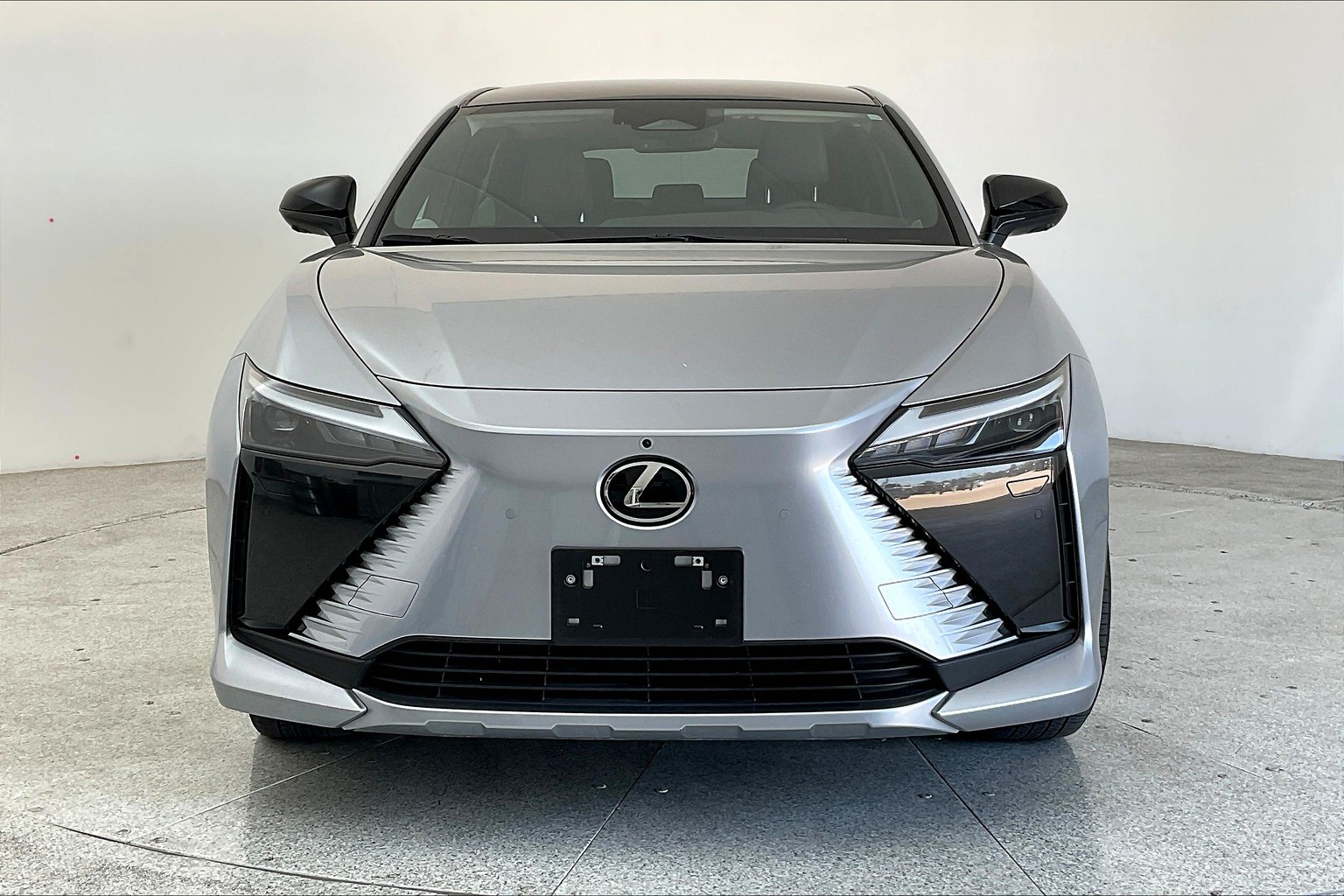 O’tra FAG300E 2024 Lexus es 300h F Sport Handling Package :All Specs &Test